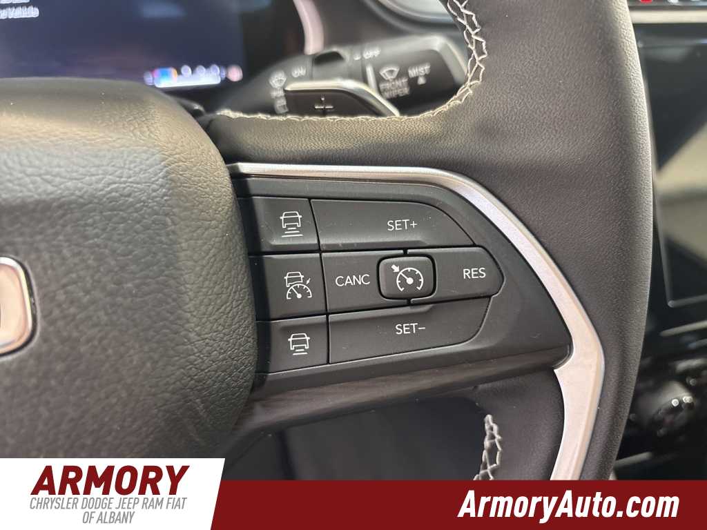 Thumbnail: 2025 Jeep Grand Cherokee L - 15