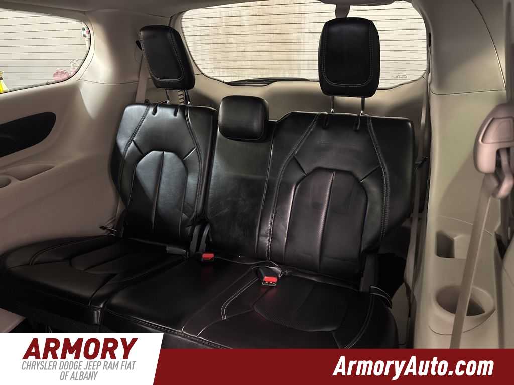 Thumbnail: 2024 Chrysler Pacifica - 31