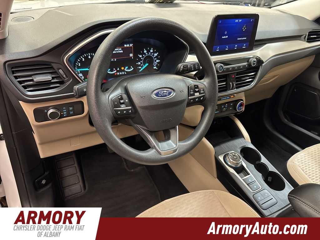 Thumbnail: 2022 Ford Escape - 10