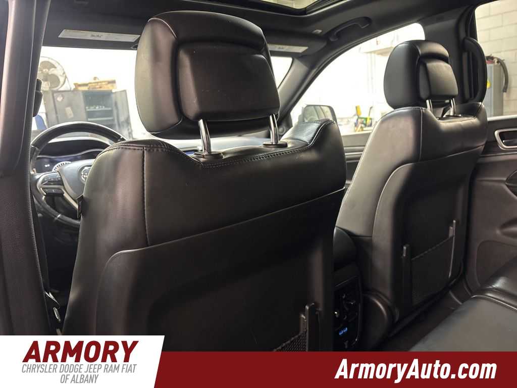 Thumbnail: 2020 Jeep Grand Cherokee - 25