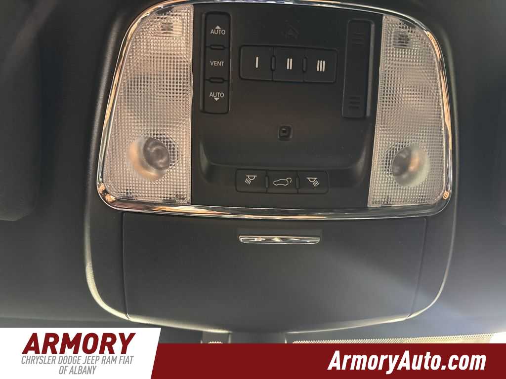 Thumbnail: 2021 Jeep Grand Cherokee - 26