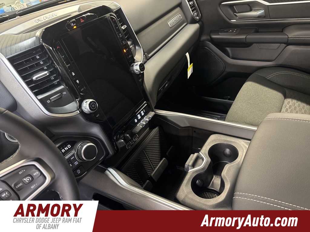 Thumbnail: 2026 RAM 1500 - 18