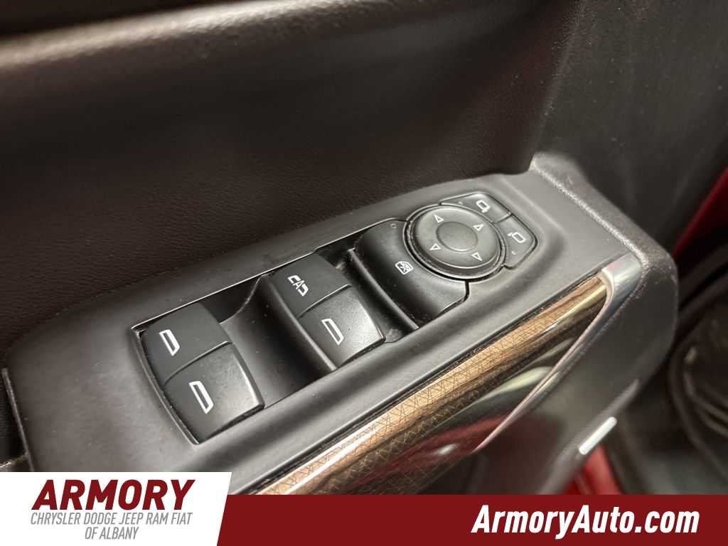 Thumbnail: 2020 Chevrolet Silverado 1500 - 9