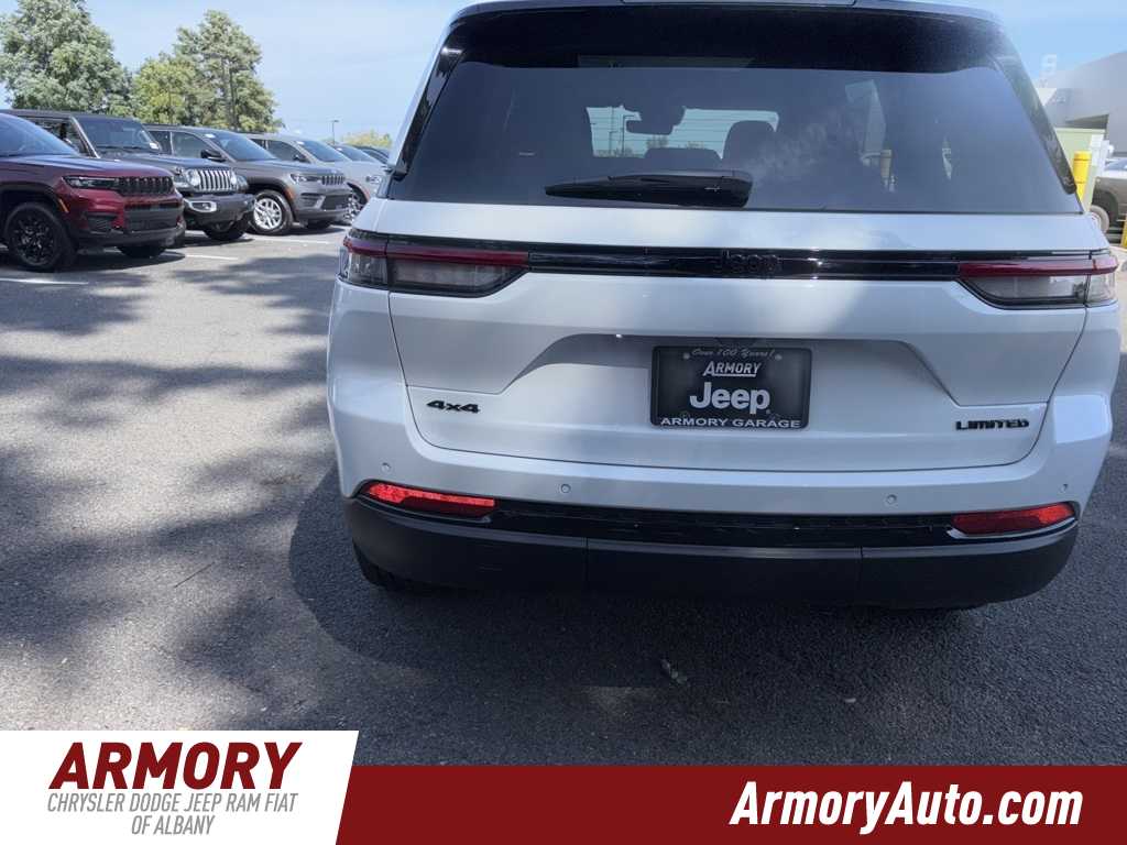 Thumbnail: 2025 Jeep Grand Cherokee - 5