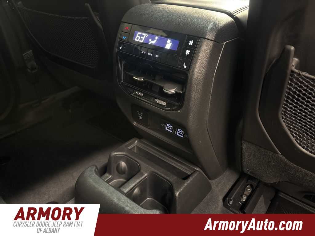 Thumbnail: 2023 Jeep Grand Cherokee L - 40