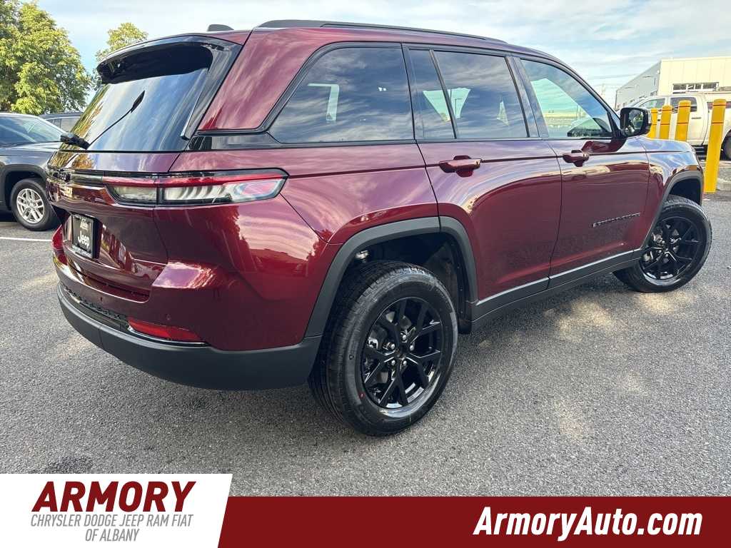 Thumbnail: 2025 Jeep Grand Cherokee - 4