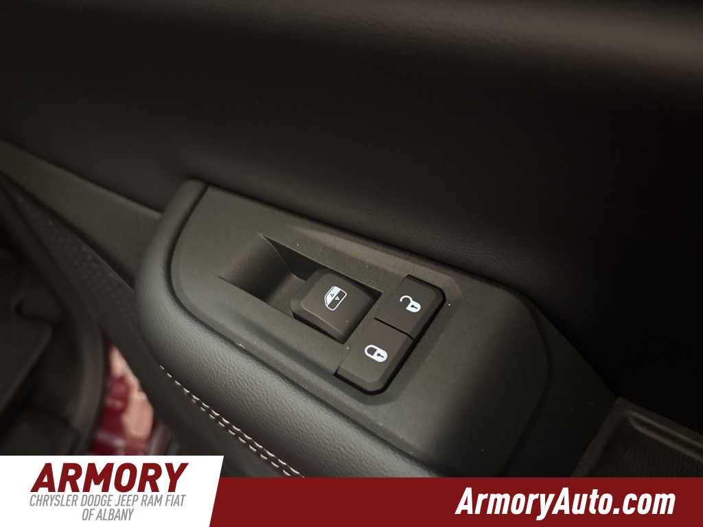 Thumbnail: 2025 Jeep Grand Cherokee L - 31