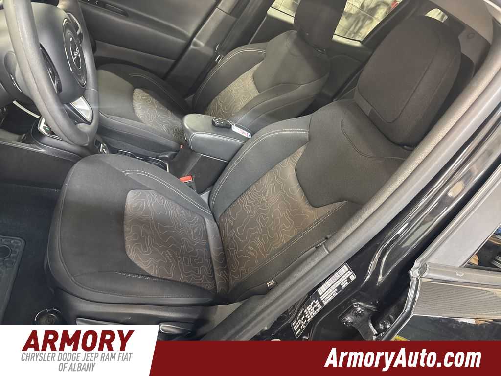 Thumbnail: 2023 Jeep Renegade - 12