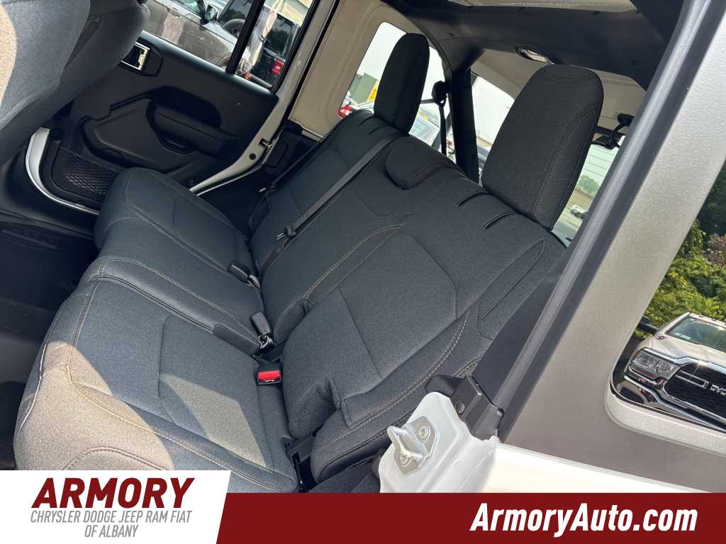 Thumbnail: 2025 Jeep Wrangler - 22