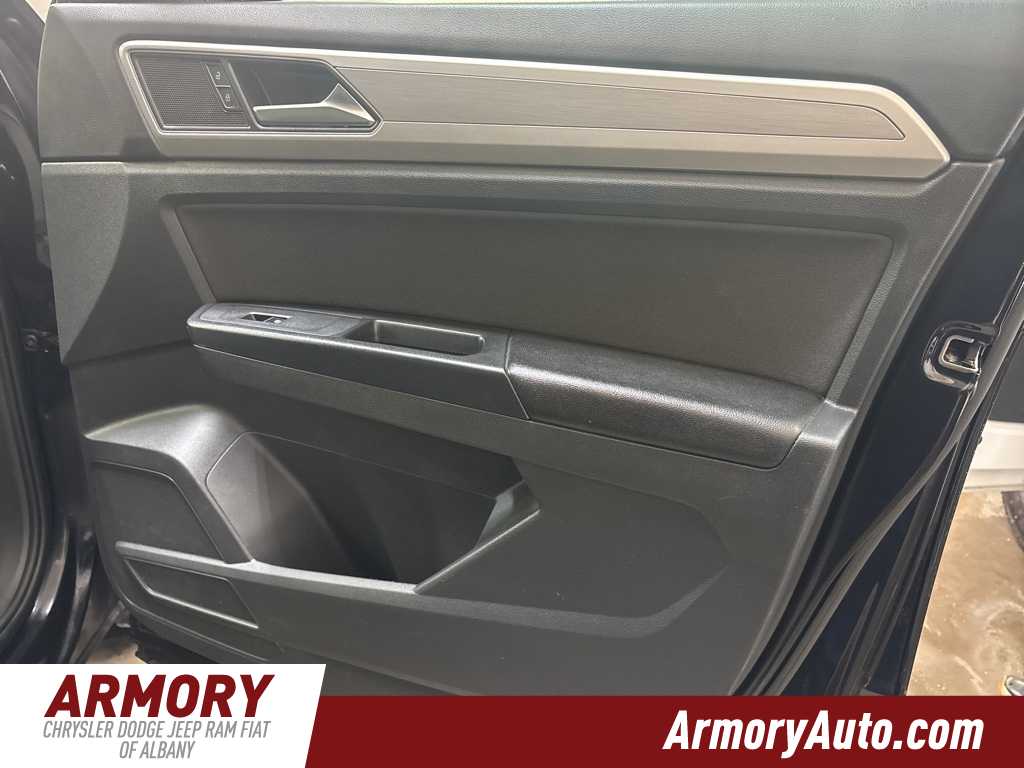 Thumbnail: 2018 Volkswagen Atlas - 36