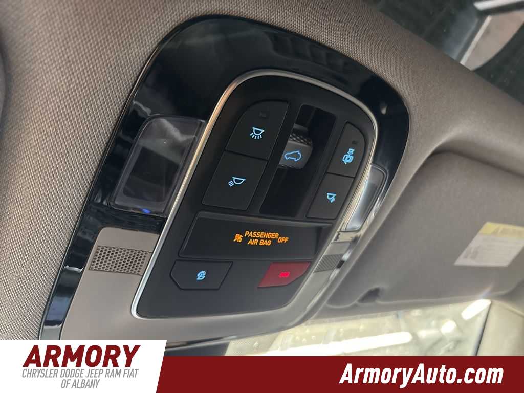 Thumbnail: 2022 Hyundai Santa Fe - 22