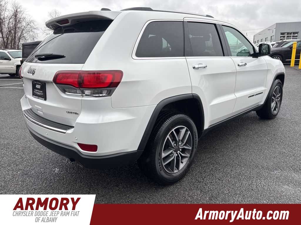 Thumbnail: 2020 Jeep Grand Cherokee - 4