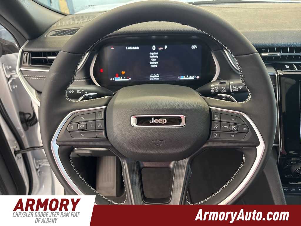 Thumbnail: 2025 Jeep Grand Cherokee - 13