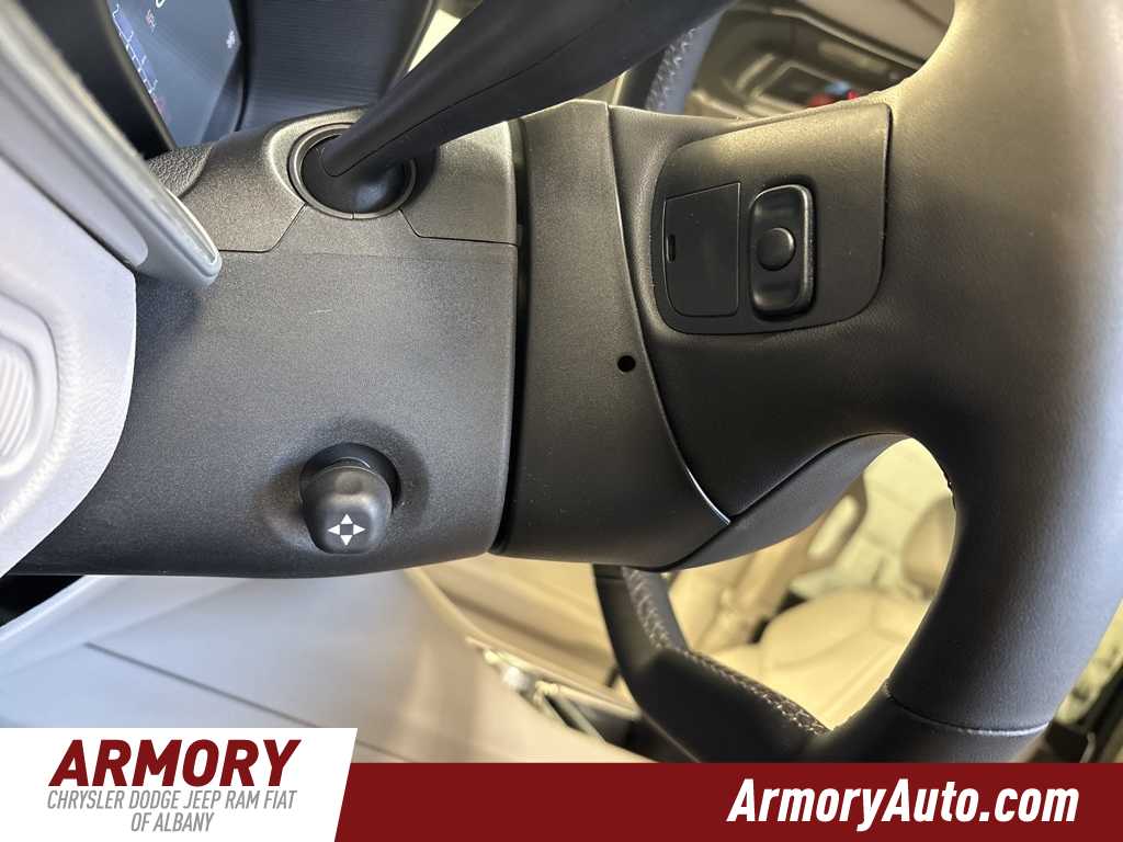 Thumbnail: 2024 Jeep Wagoneer - 12