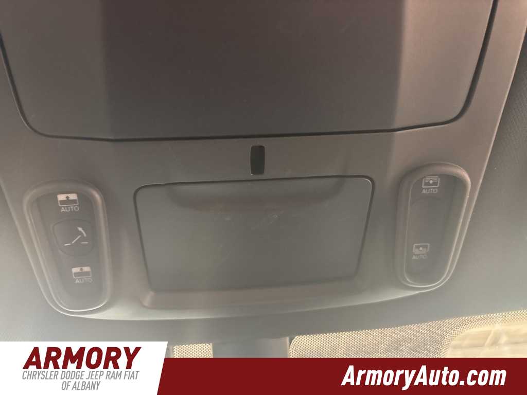 Thumbnail: 2022 Chrysler Pacifica - 26