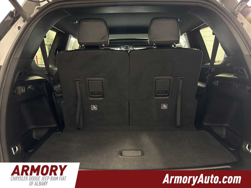 Thumbnail: 2025 Jeep Grand Cherokee L - 28