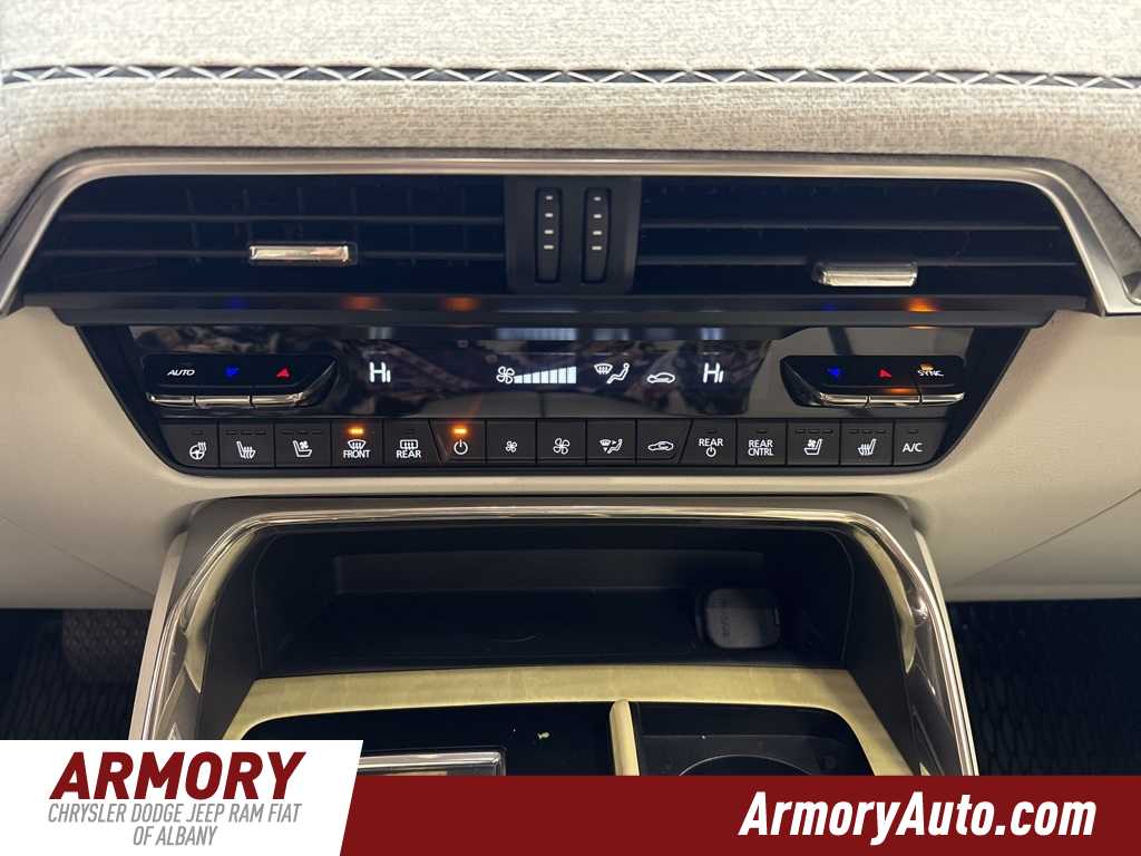 Thumbnail: 2024 Mazda CX-90 - 17