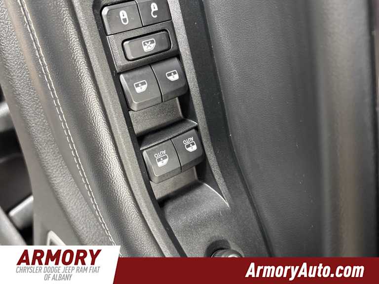 2022 Jeep Grand Cherokee L Altitude 8
