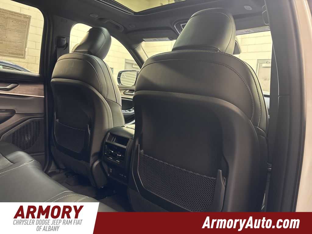 Thumbnail: 2026 Jeep Grand Cherokee - 36