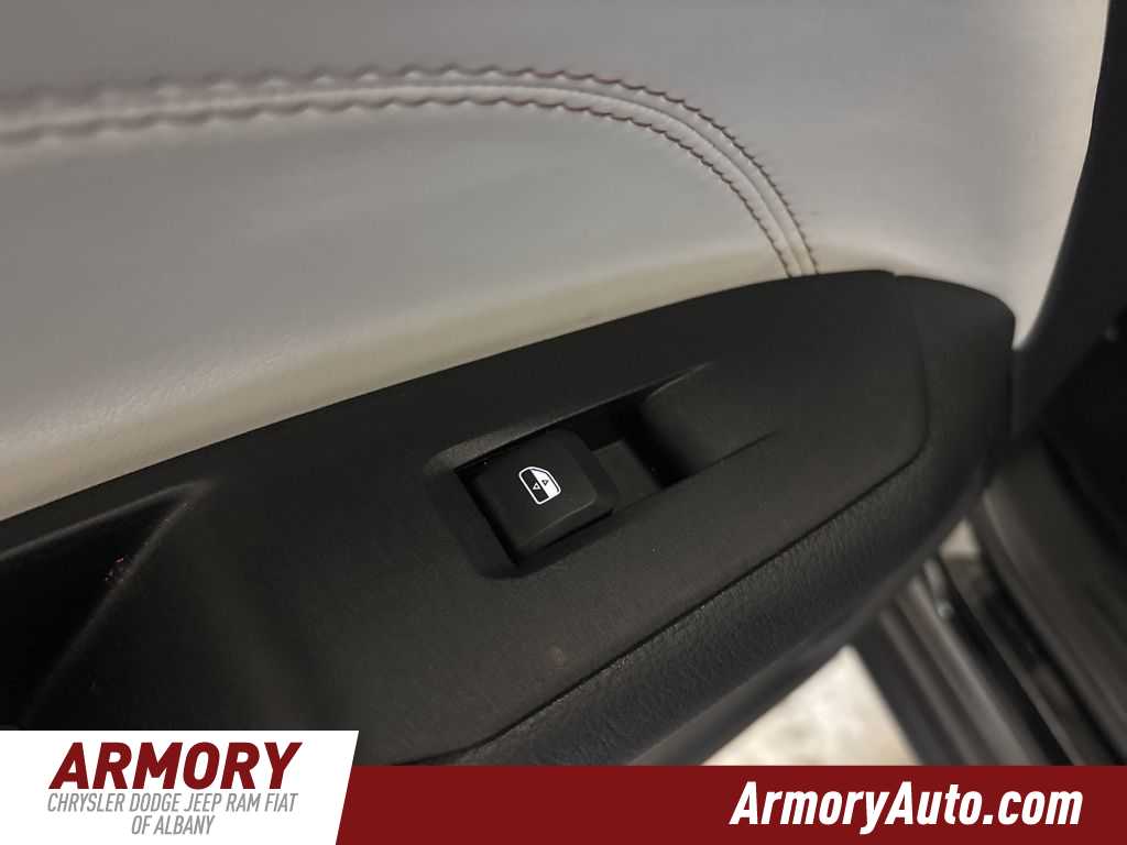 Thumbnail: 2022 Jeep Compass - 24