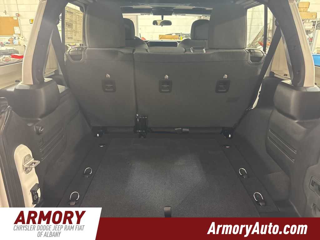 Thumbnail: 2026 Jeep Wrangler - 22