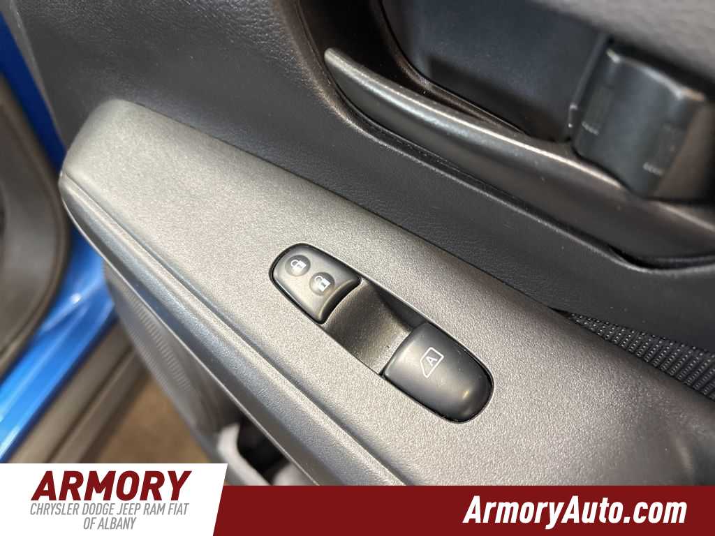 Thumbnail: 2022 Nissan Kicks - 33