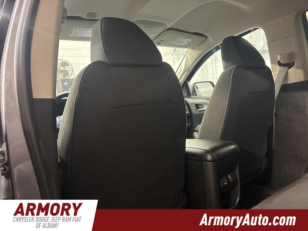 Thumbnail: 2022 Chevrolet Colorado - 24