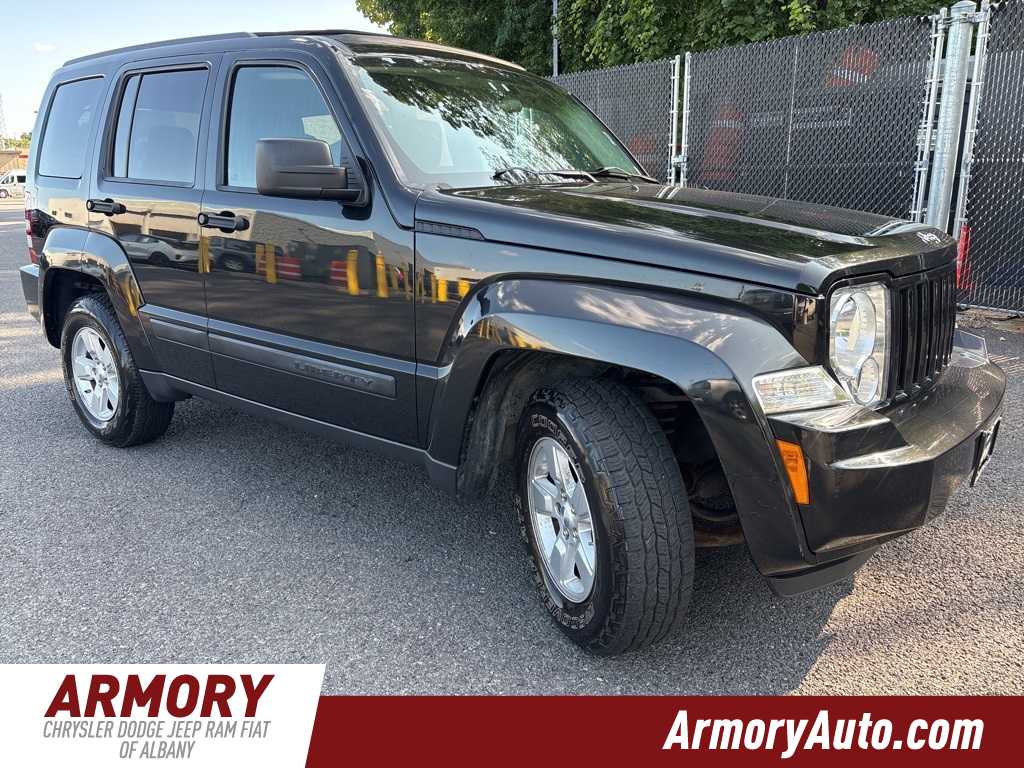 Thumbnail: 2009 Jeep Liberty - 3