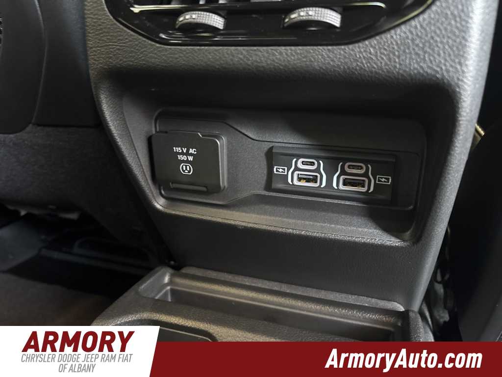 Thumbnail: 2025 Jeep Grand Cherokee L - 37