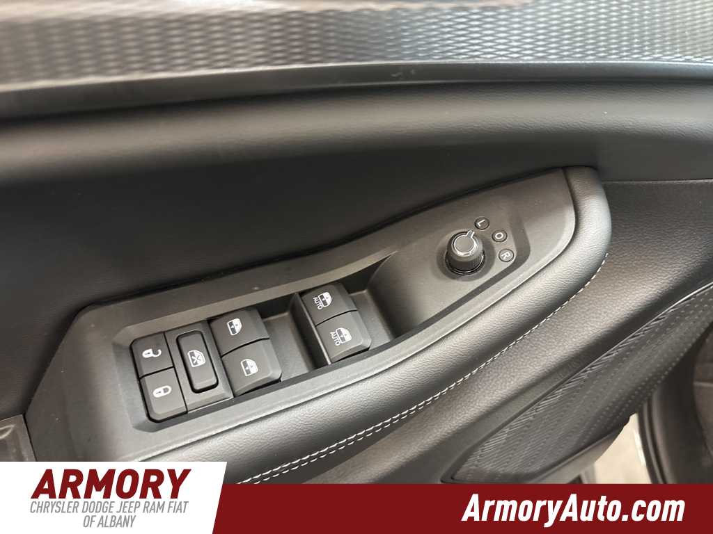 Thumbnail: 2025 Jeep Grand Cherokee - 8