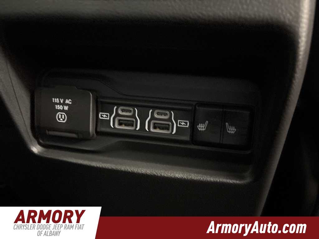 Thumbnail: 2025 Jeep Grand Cherokee - 34