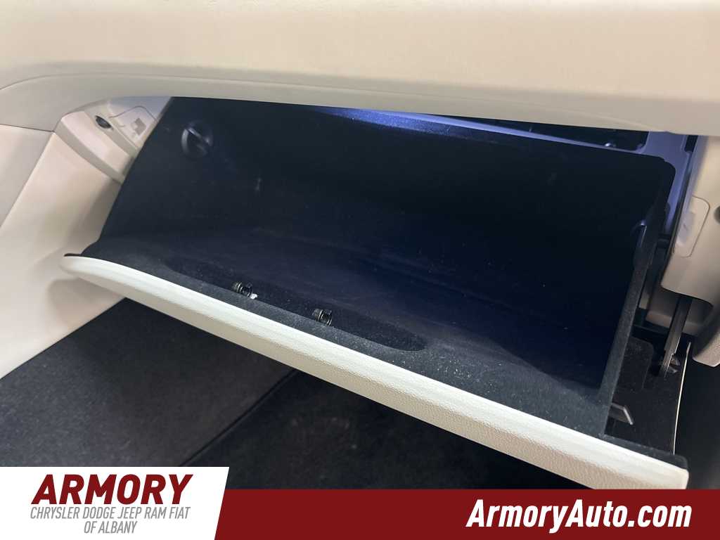 Thumbnail: 2024 Genesis G70 - 39