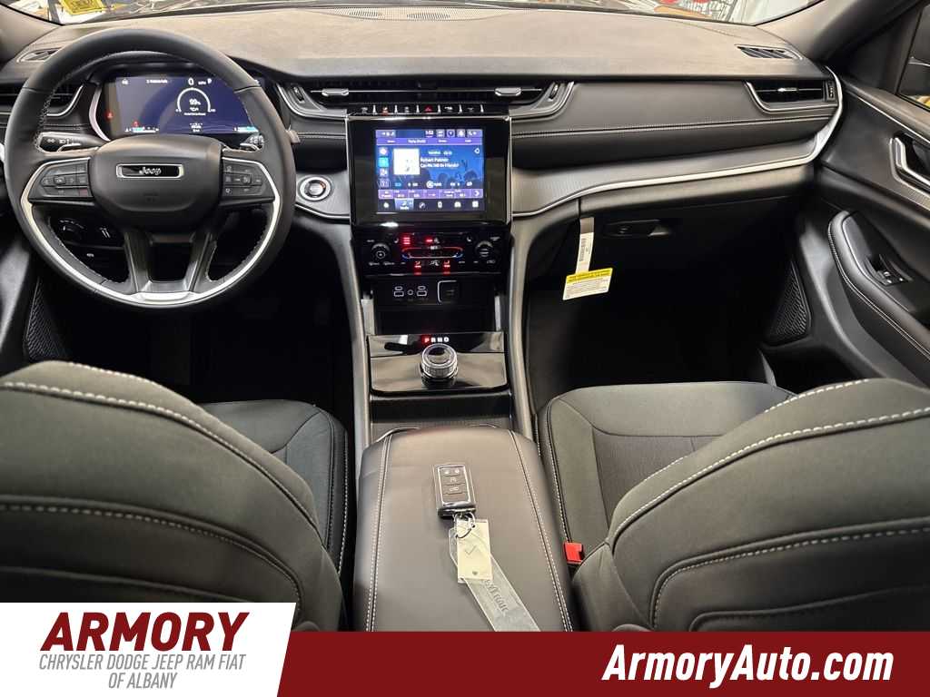 Thumbnail: 2026 Jeep Grand Cherokee - 37