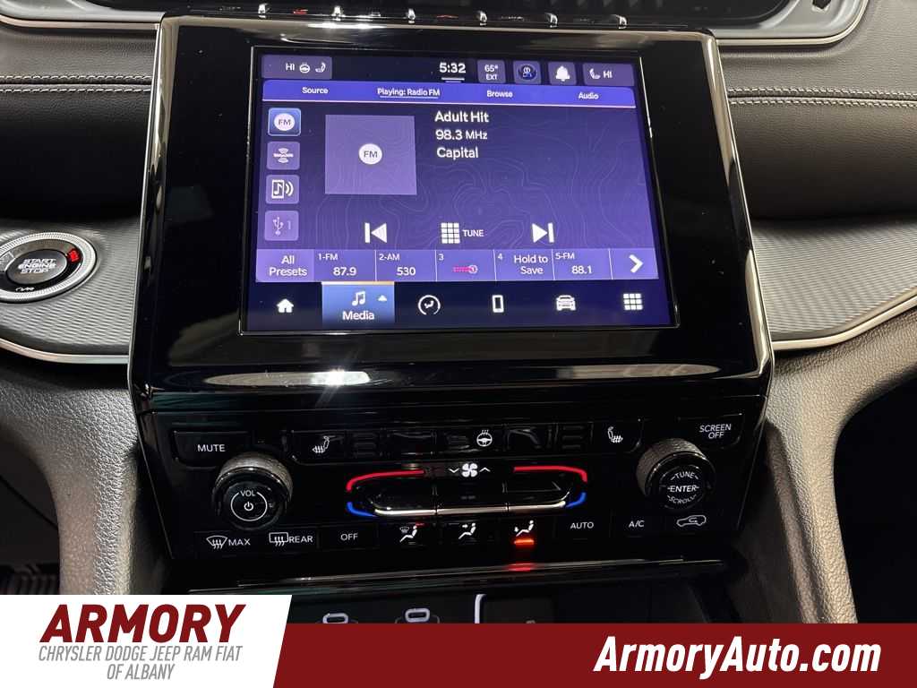 Thumbnail: 2025 Jeep Grand Cherokee - 17