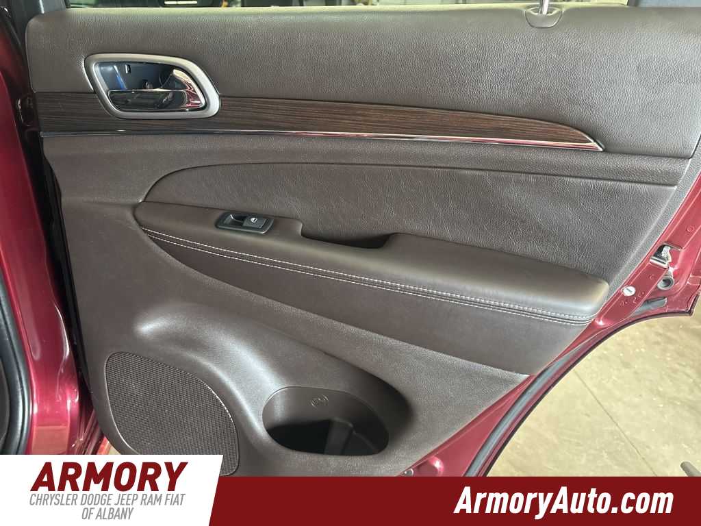 Thumbnail: 2018 Jeep Grand Cherokee - 30