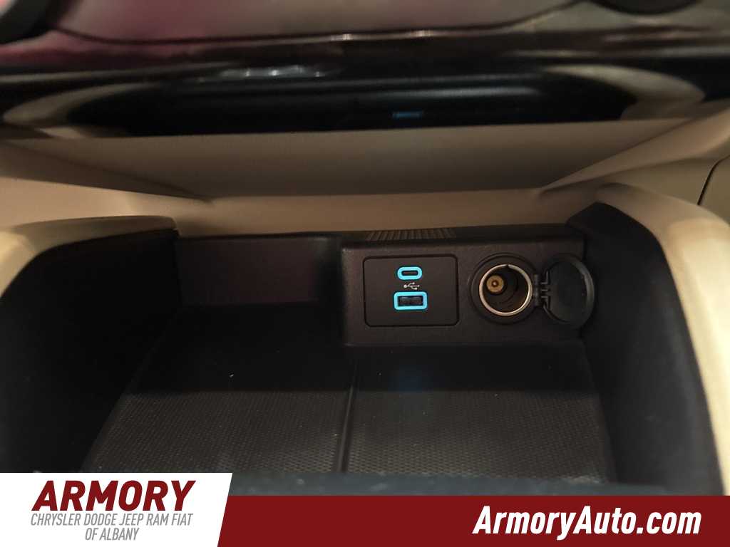 Thumbnail: 2022 Ford Escape - 19