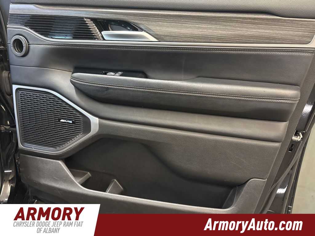 Thumbnail: 2024 Jeep Wagoneer - 44