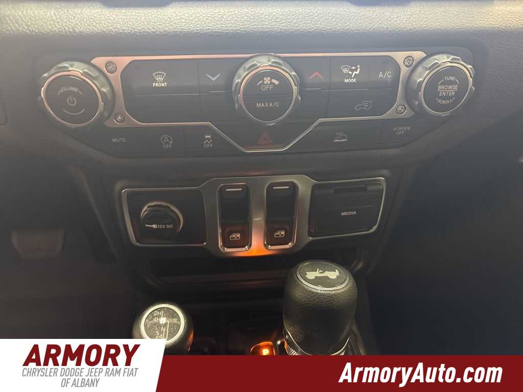 Thumbnail: 2026 Jeep Wrangler - 18