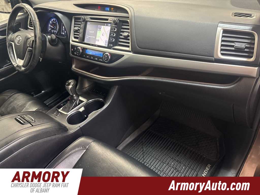 Thumbnail: 2019 Toyota Highlander - 39