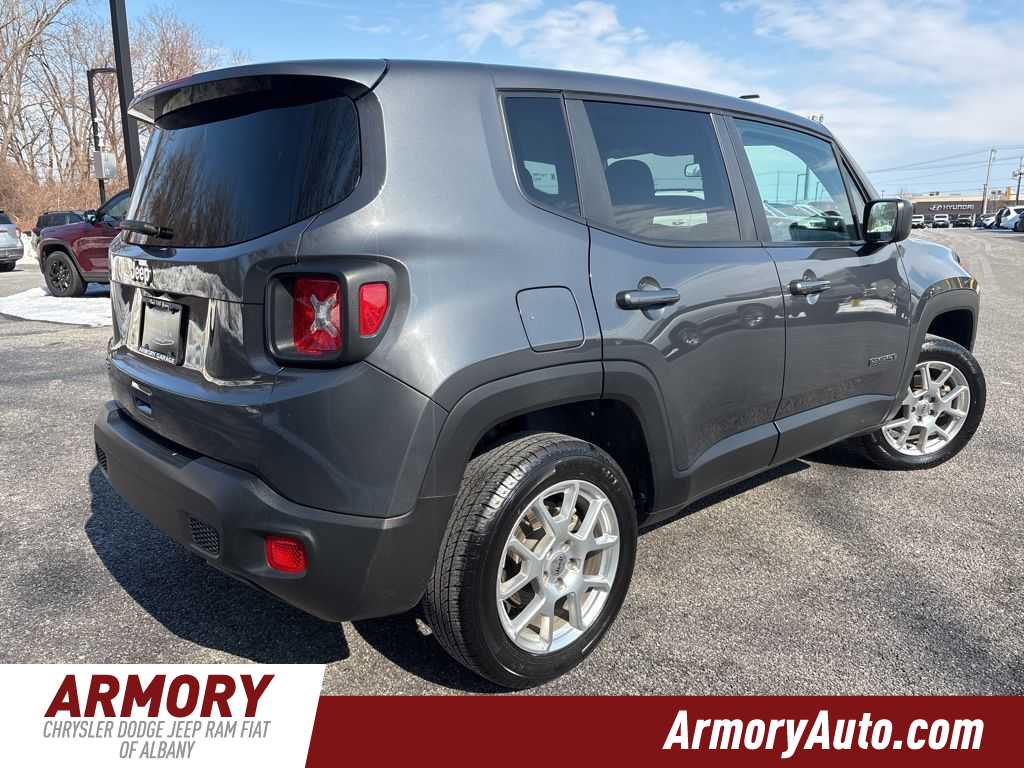 Thumbnail: 2023 Jeep Renegade - 4