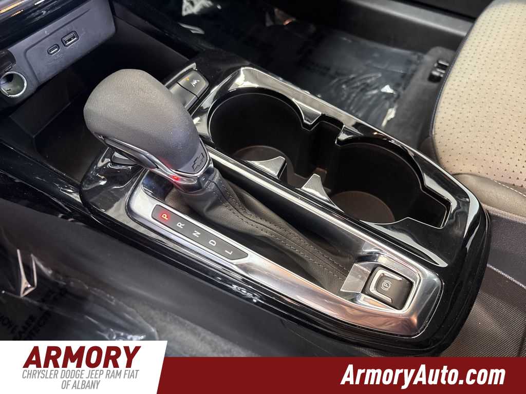 Thumbnail: 2025 Chevrolet Trax - 23