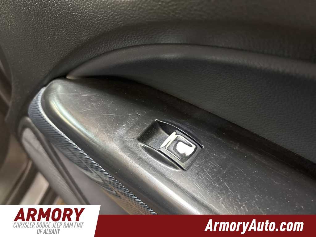 Thumbnail: 2021 Chevrolet Colorado - 34