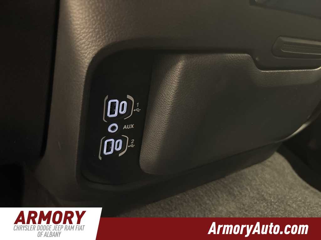 Thumbnail: 2025 RAM 1500 - 19