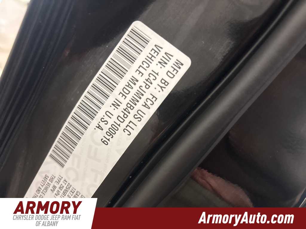 Thumbnail: 2023 Jeep Cherokee - 42