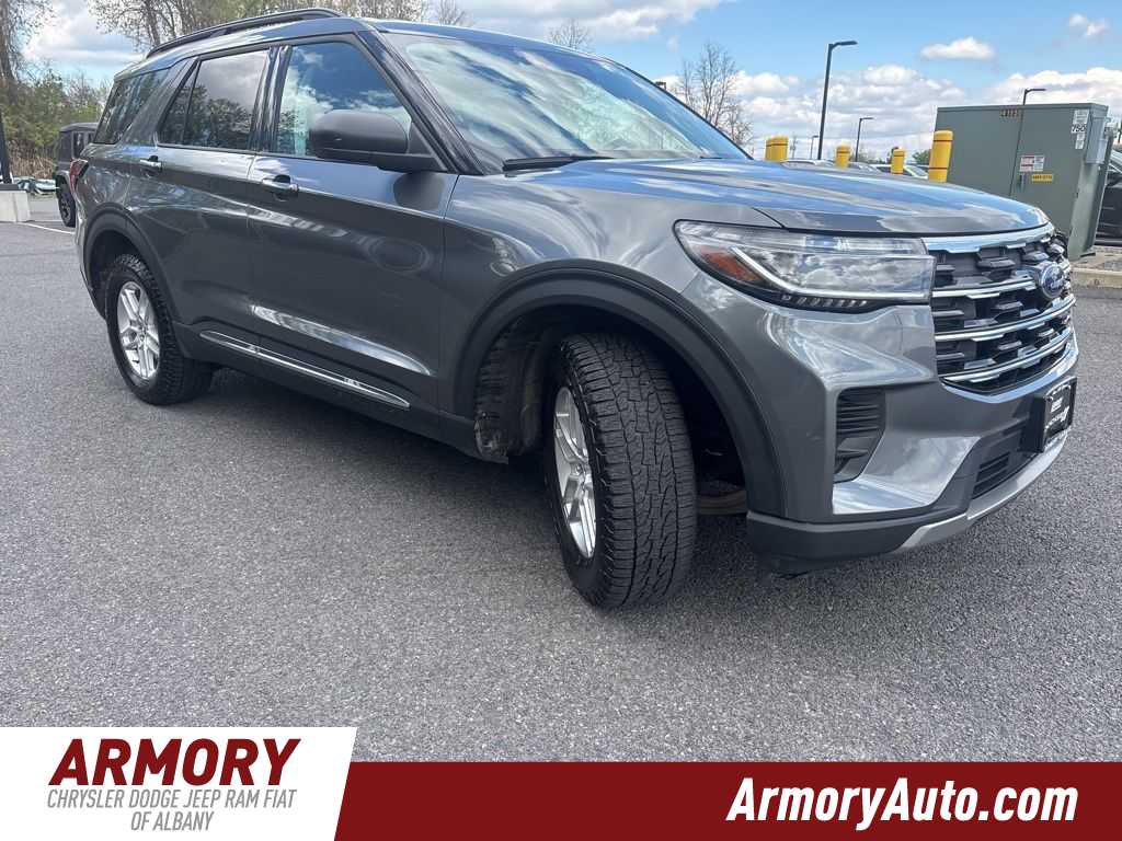 Thumbnail: 2025 Ford Explorer - 3