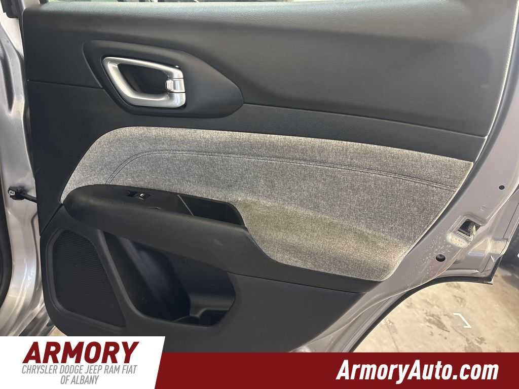 Thumbnail: 2023 Jeep Compass - 29