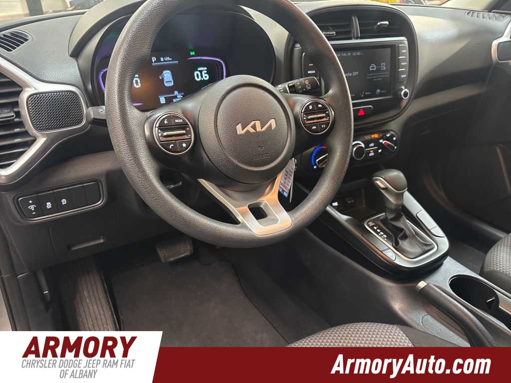 Thumbnail: 2023 Kia Soul - 9