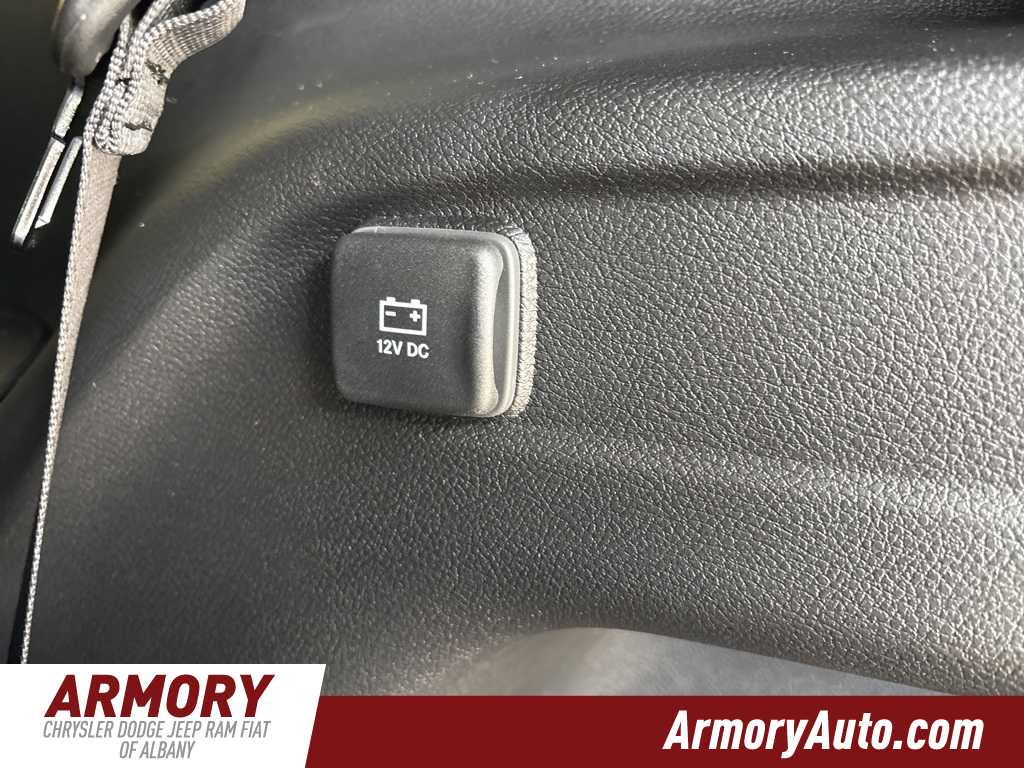 Thumbnail: 2025 Jeep Grand Cherokee L - 32