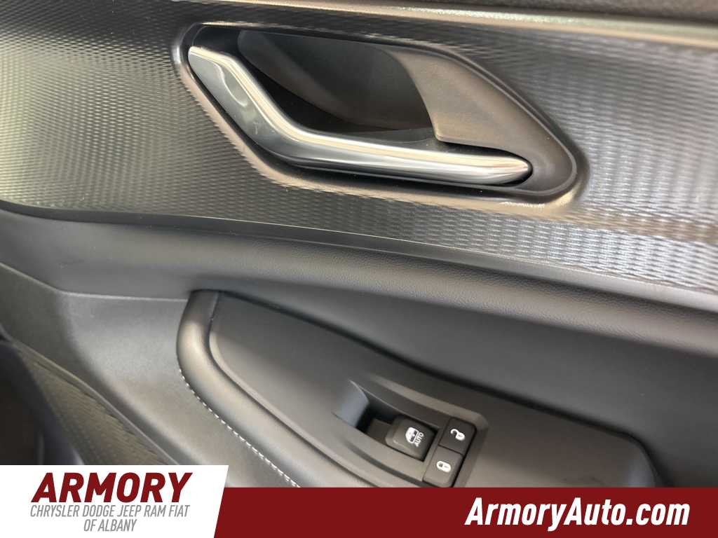 Thumbnail: 2025 Jeep Grand Cherokee - 35