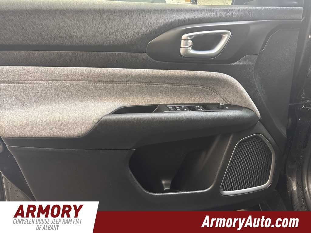 Thumbnail: 2022 Jeep Compass - 7